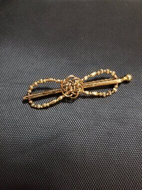 Lilla Rose Celtic Knot Flexible Gold Hair Clip